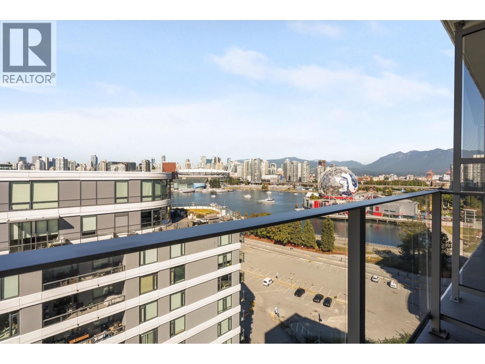 1408 1661 Quebec Street Property Photo 28