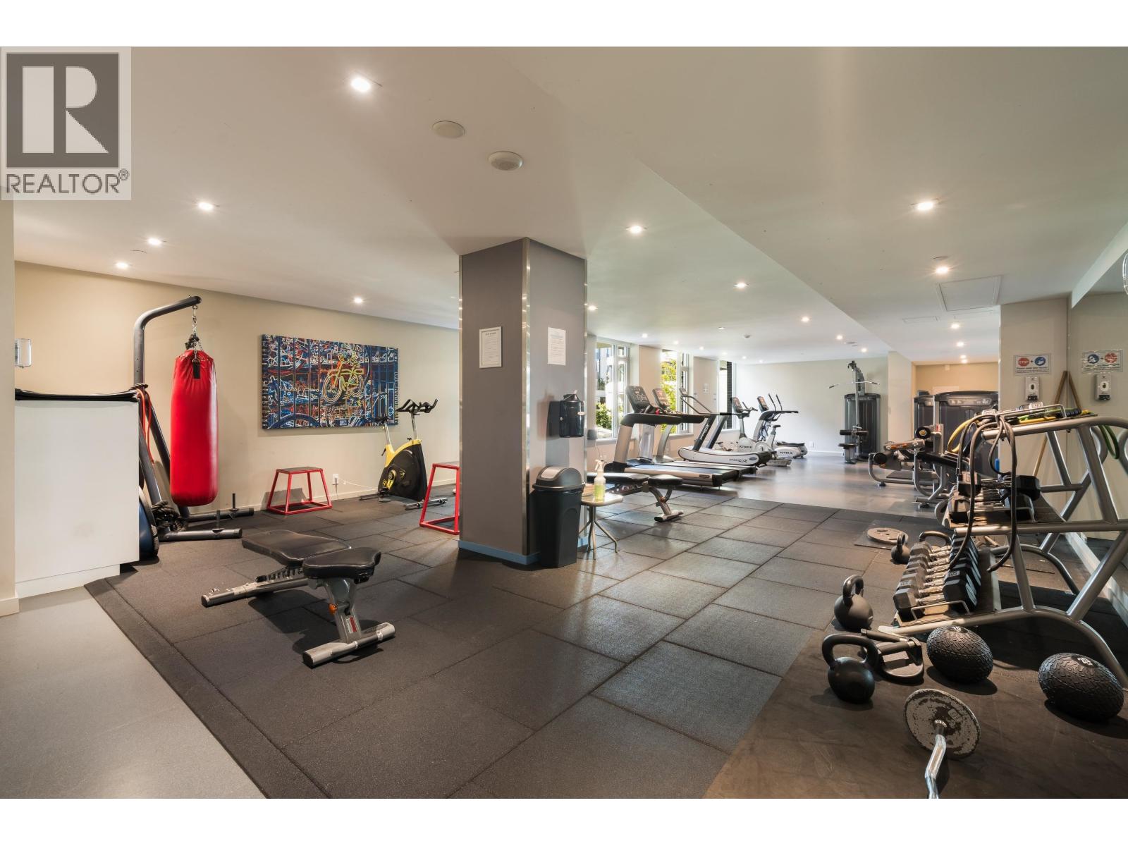 1408 1661 Quebec Street Property Photo 33