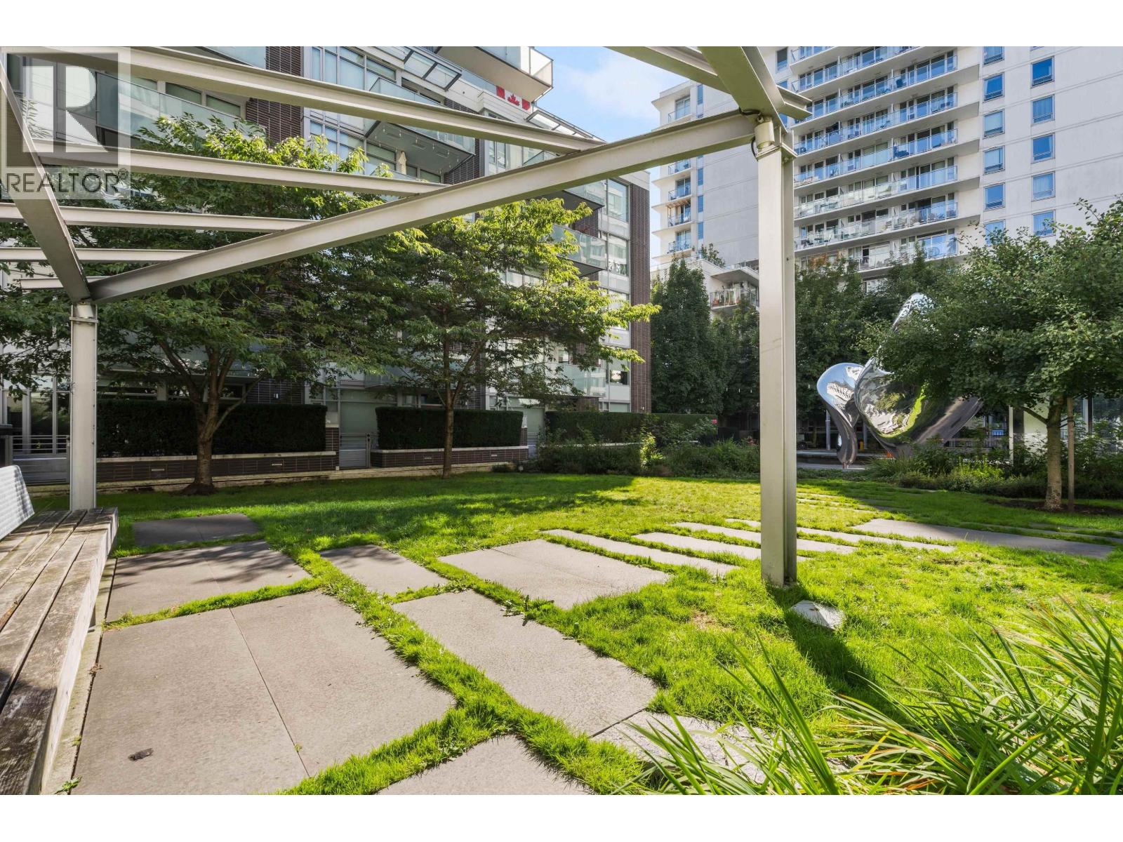 1408 1661 Quebec Street Property Photo 35