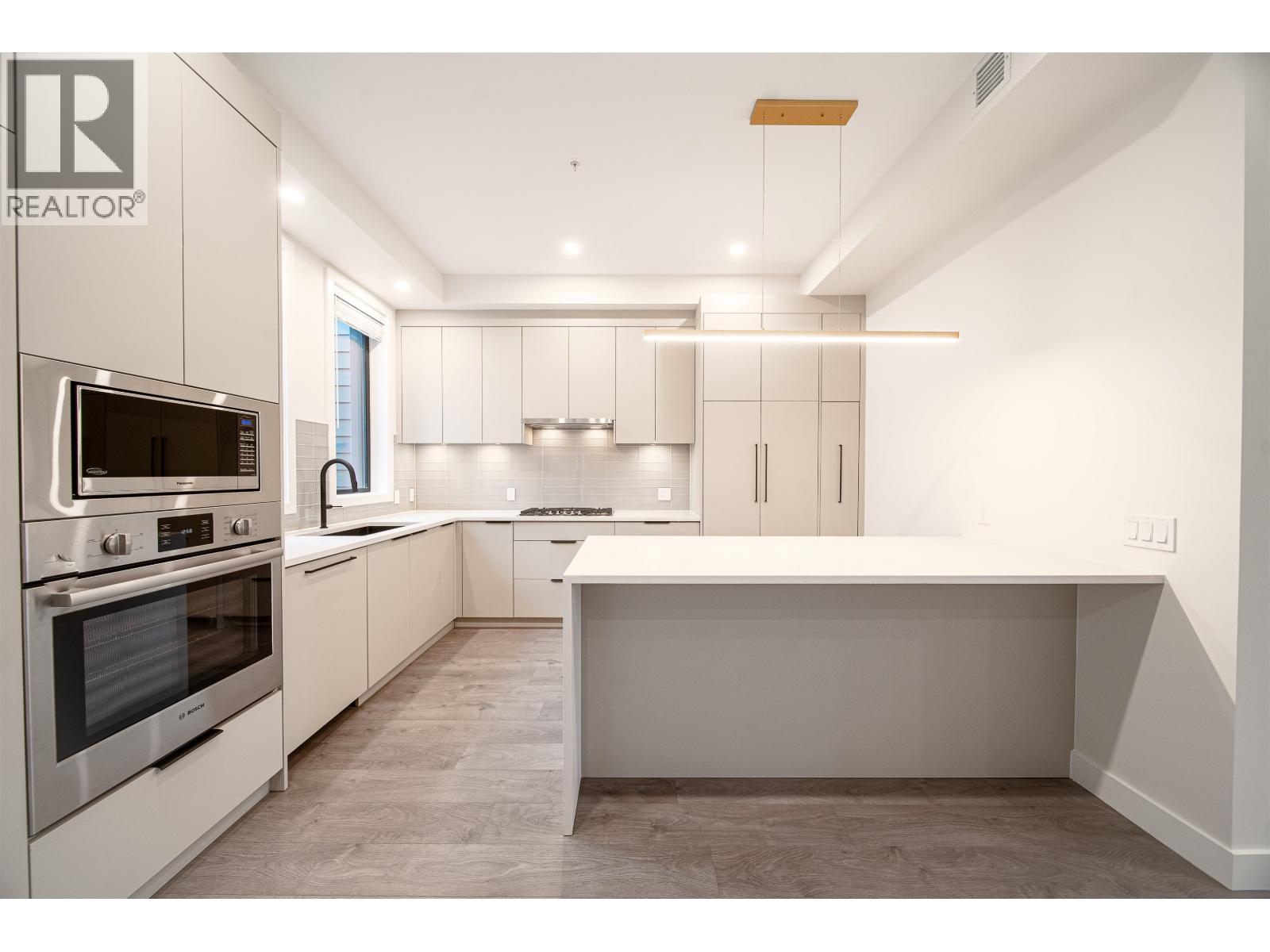 218 8699 Spires Road Property Photo 1