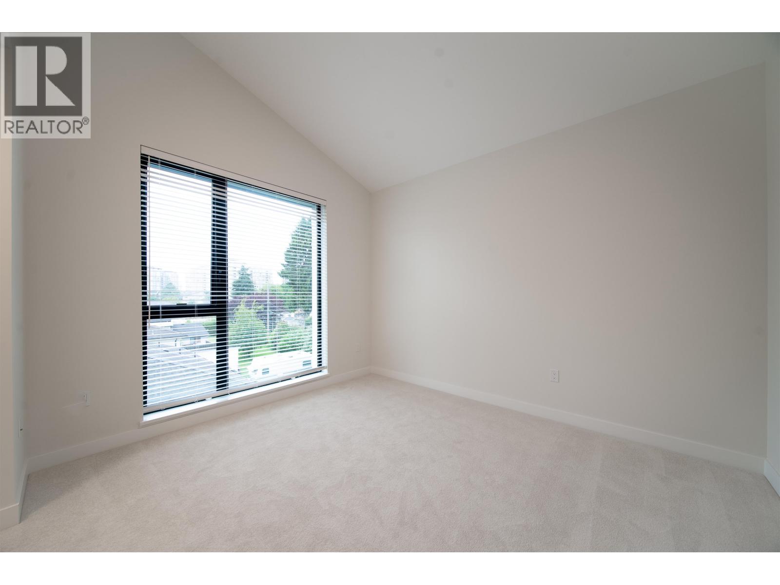 218 8699 Spires Road Property Photo 10