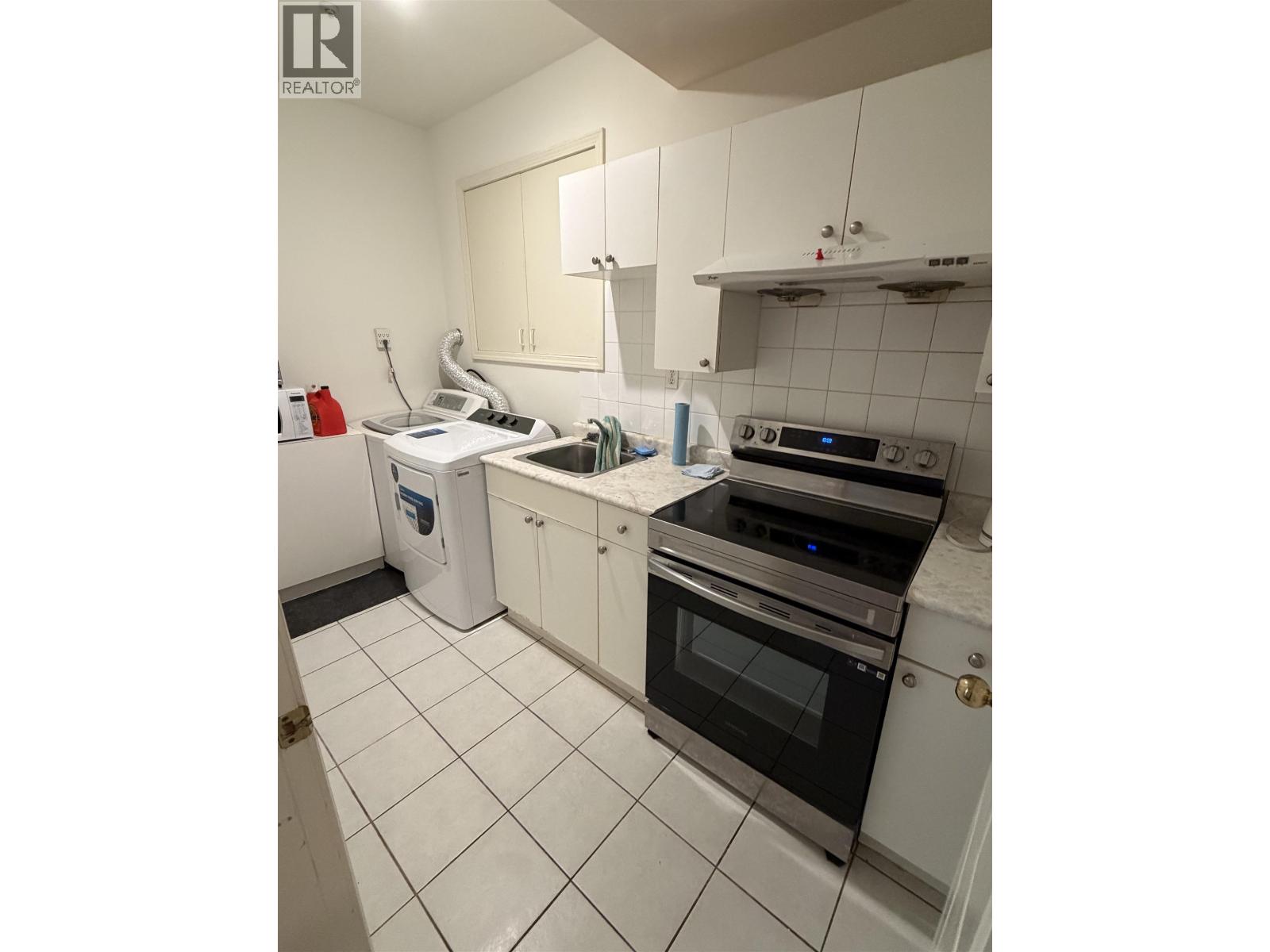 26xx W 23 Avenue Property Photo 6