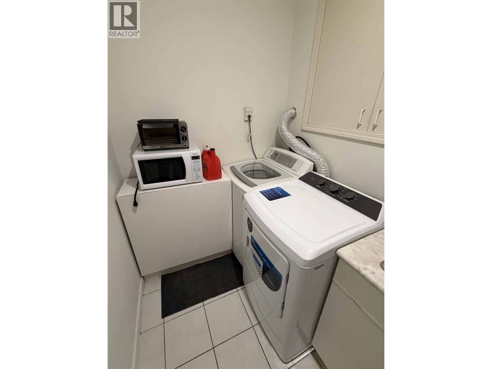 26xx W 23 Avenue Property Photo 8