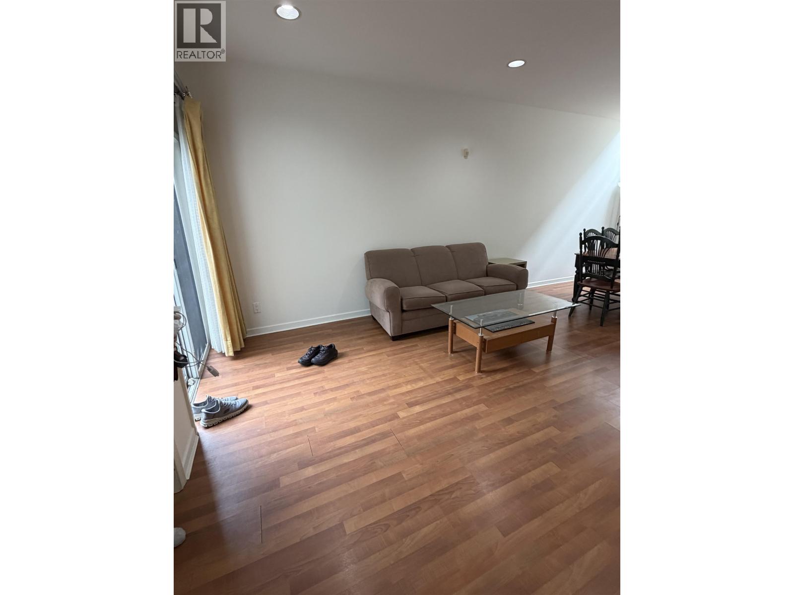 26xx W 23 Avenue Property Photo 15