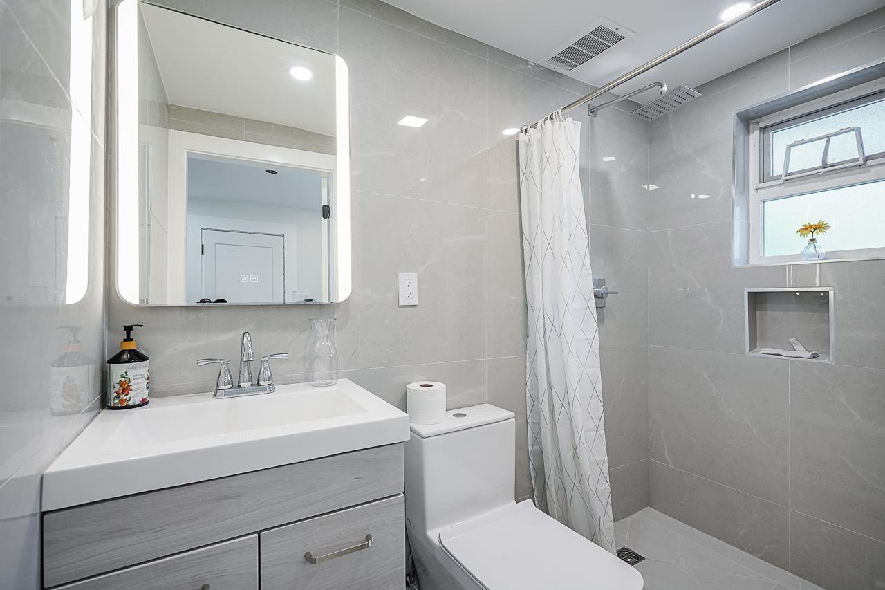 10993 Mcadam Road Property Photo 13