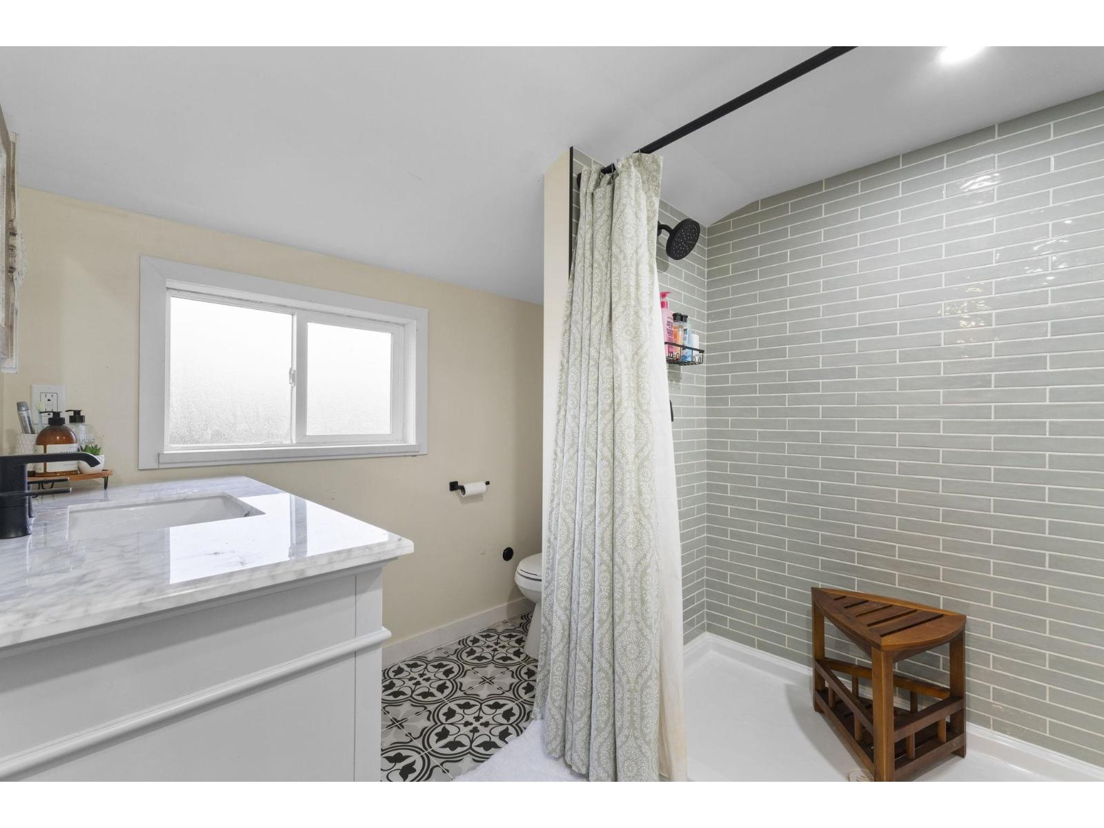 46307 Riverside Drive Property Photo 22