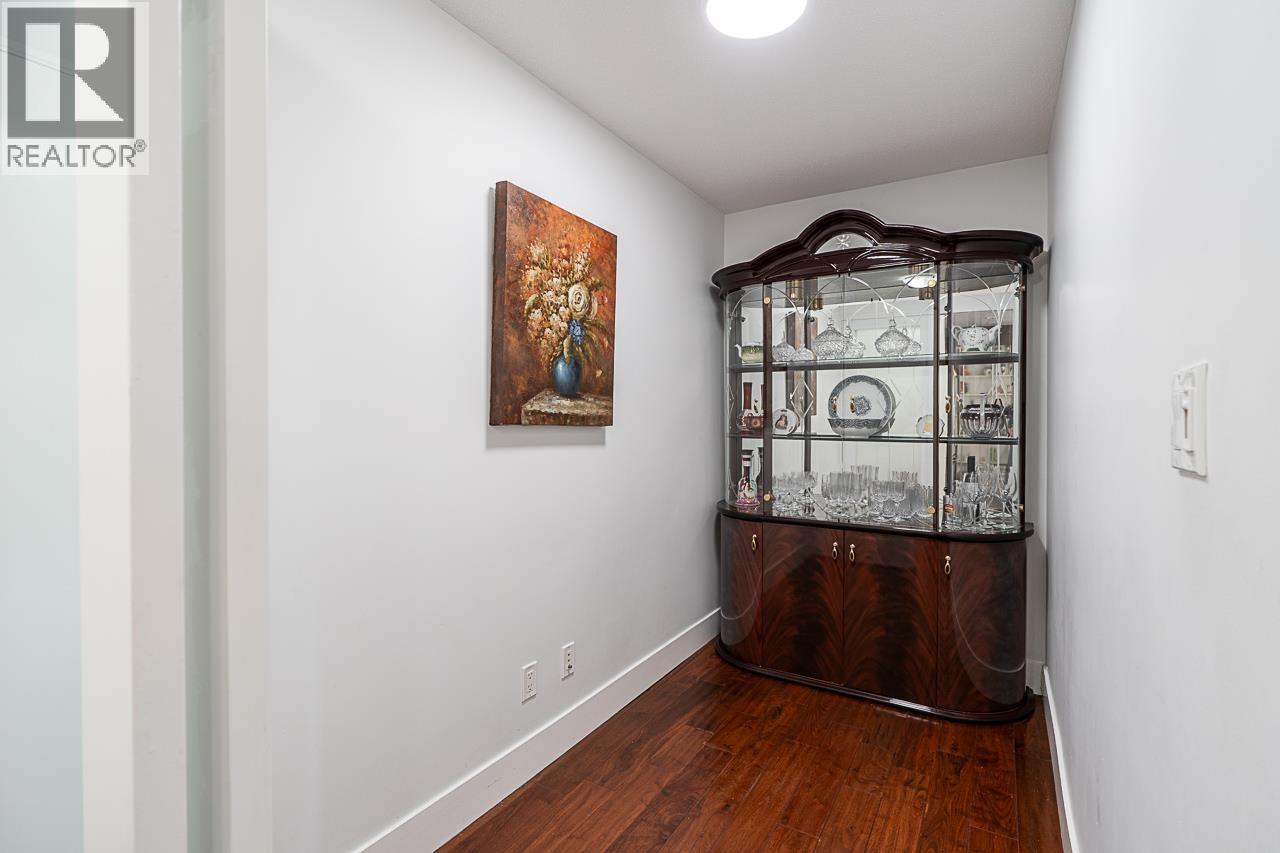 1203 2959 Glen Drive Property Photo 17