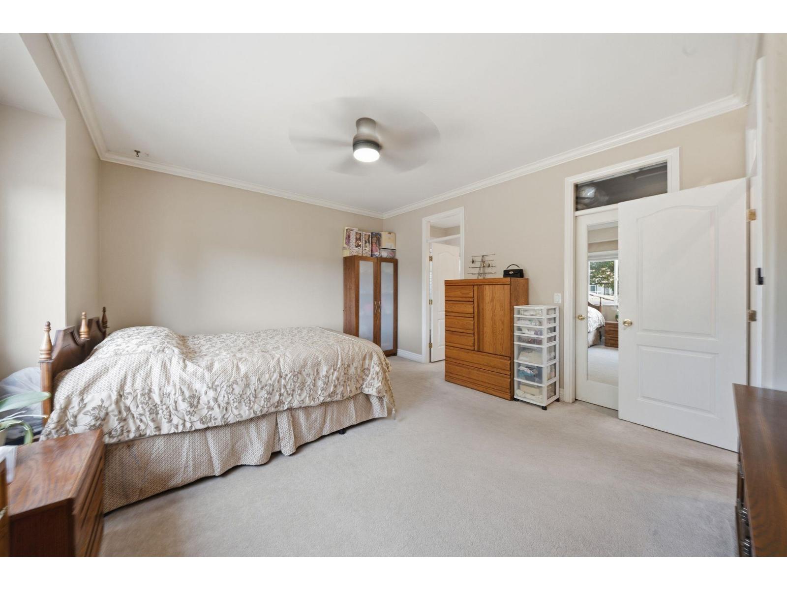 6938 127a Street Property Photo 13