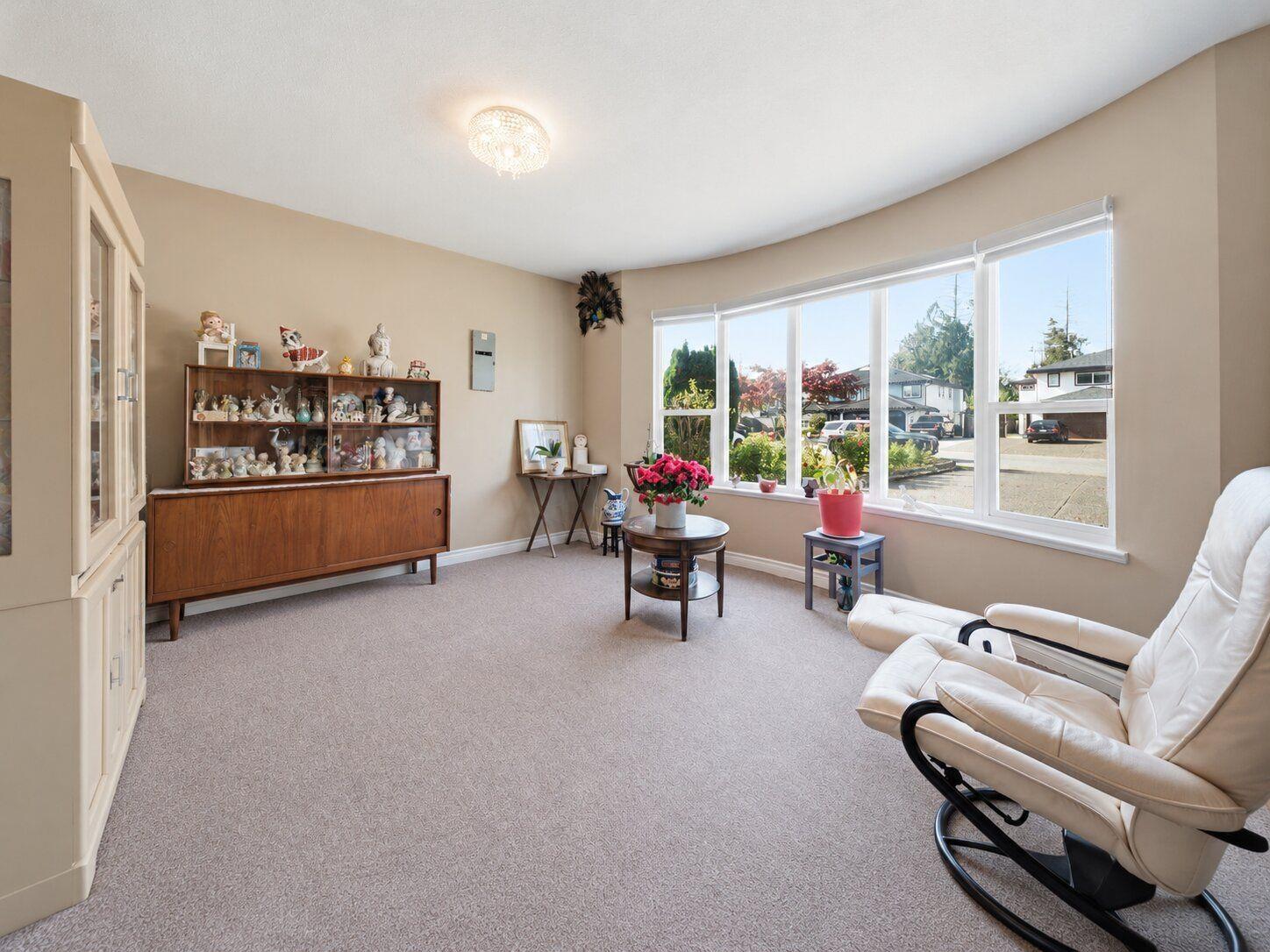 6938 127a Street Property Photo 15