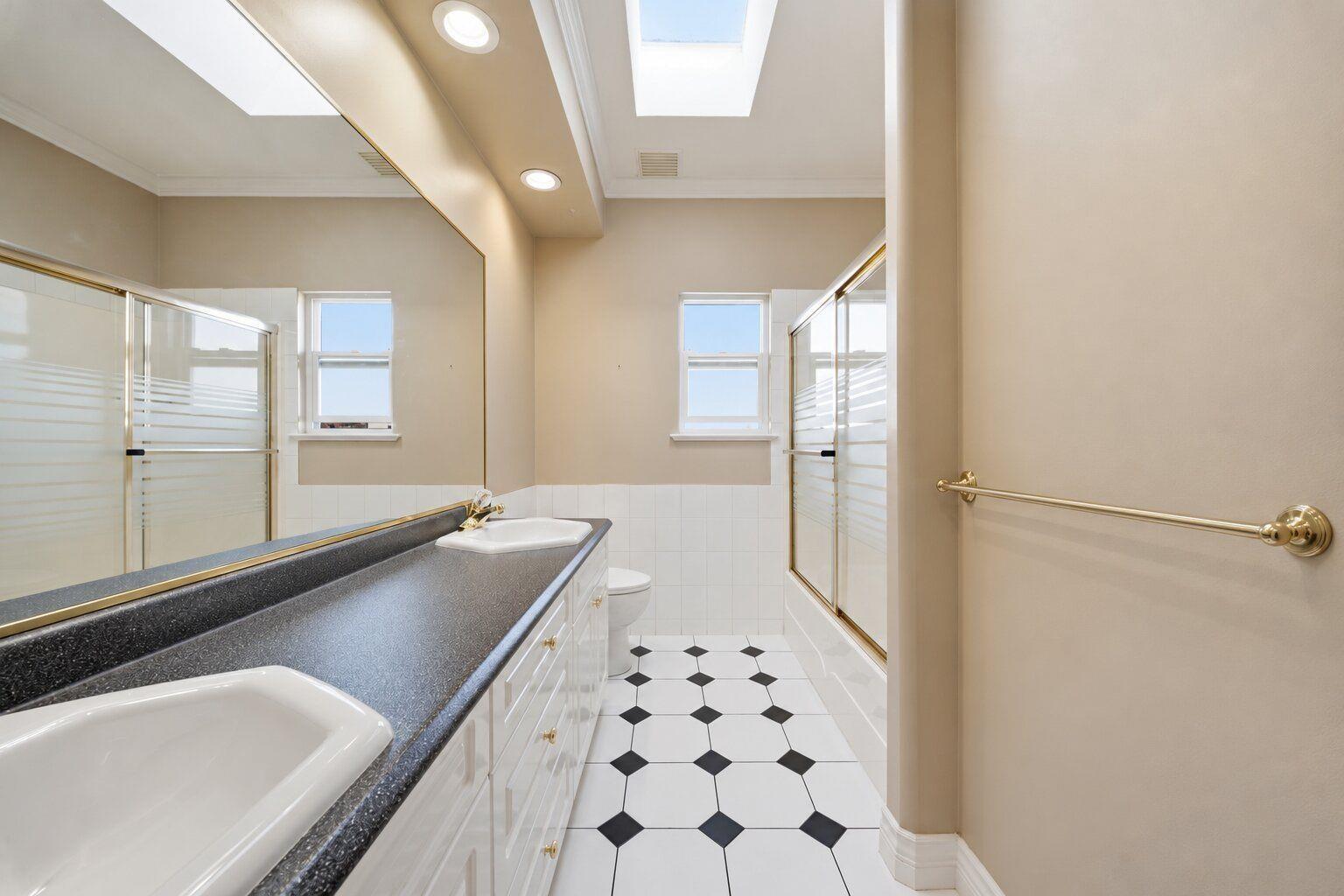 6938 127a Street Property Photo 16