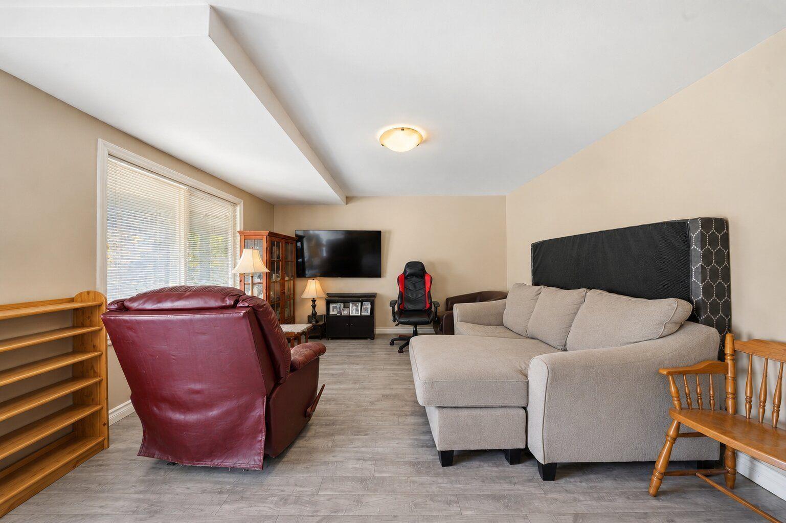 6938 127a Street Property Photo 18