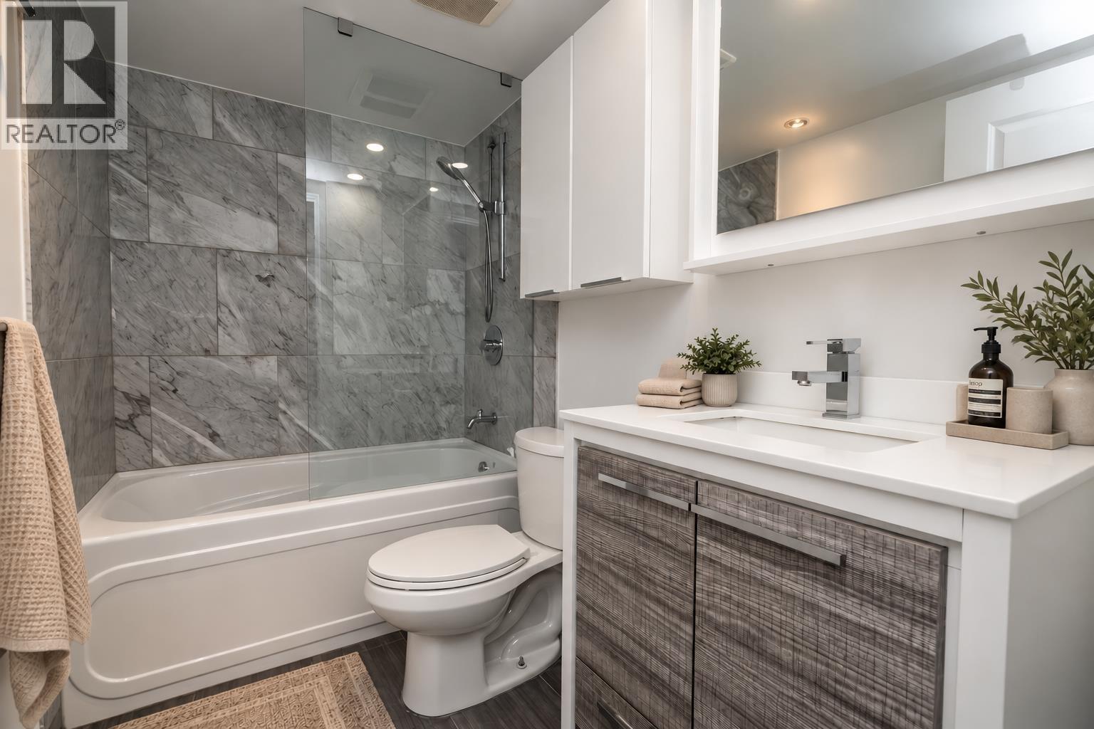 2508 788 Hamilton Street Property Photo 15