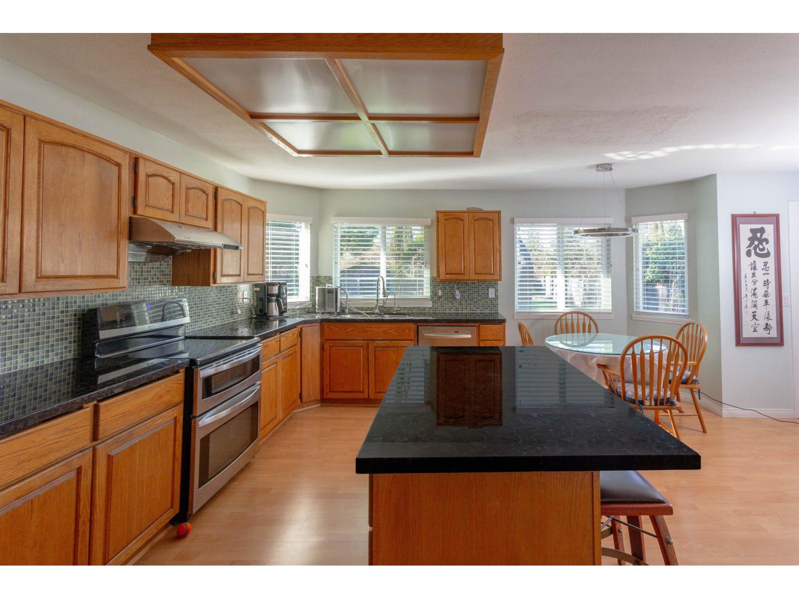 11083 153a Street Property Photo 15