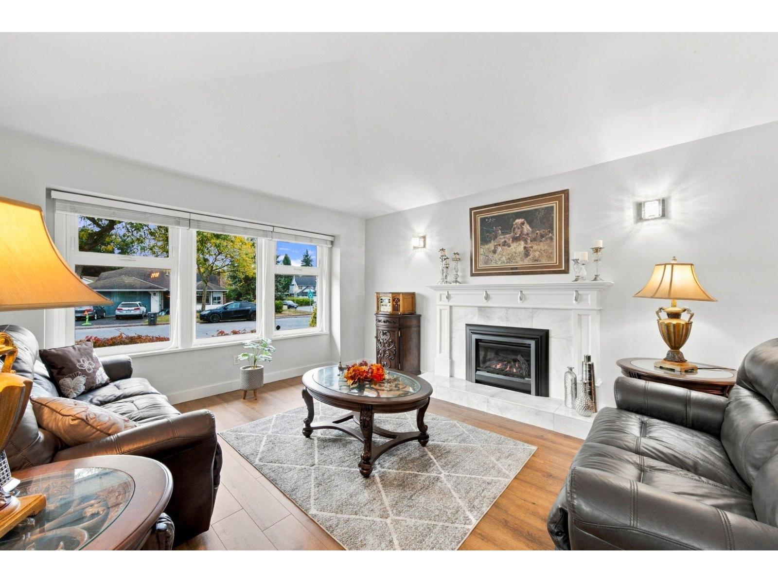 18707 60a Avenue Property Photo 12