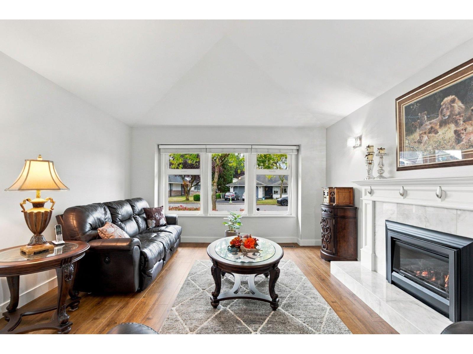 18707 60a Avenue Property Photo 13