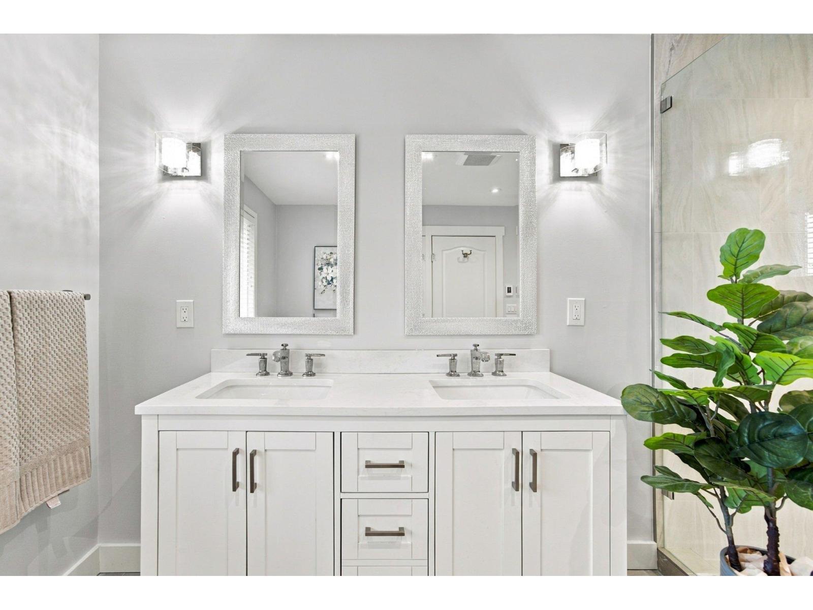 18707 60a Avenue Property Photo 23