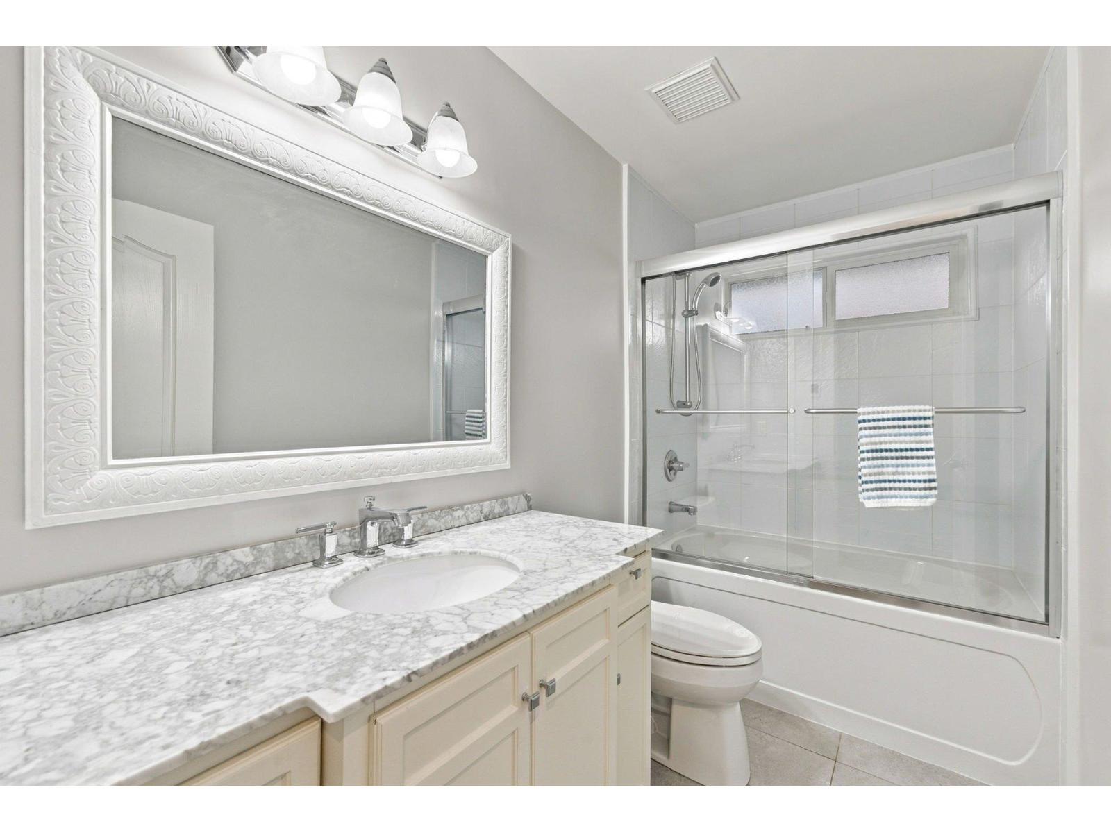 18707 60a Avenue Property Photo 24