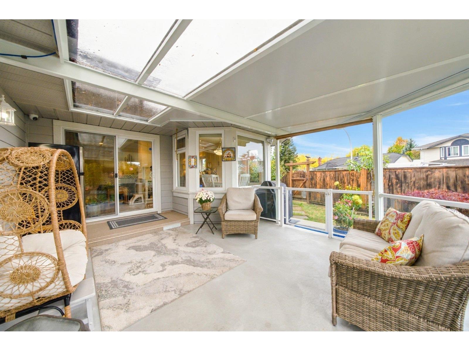 18707 60a Avenue Property Photo 31
