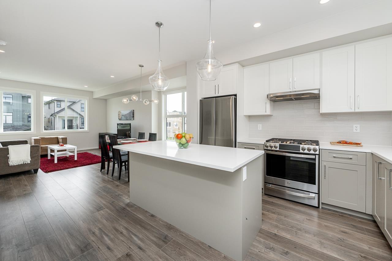 101 1833 165a Avenue Property Photo 11