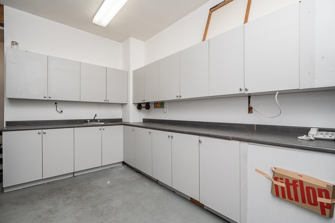5464 185 Street Property Photo 26