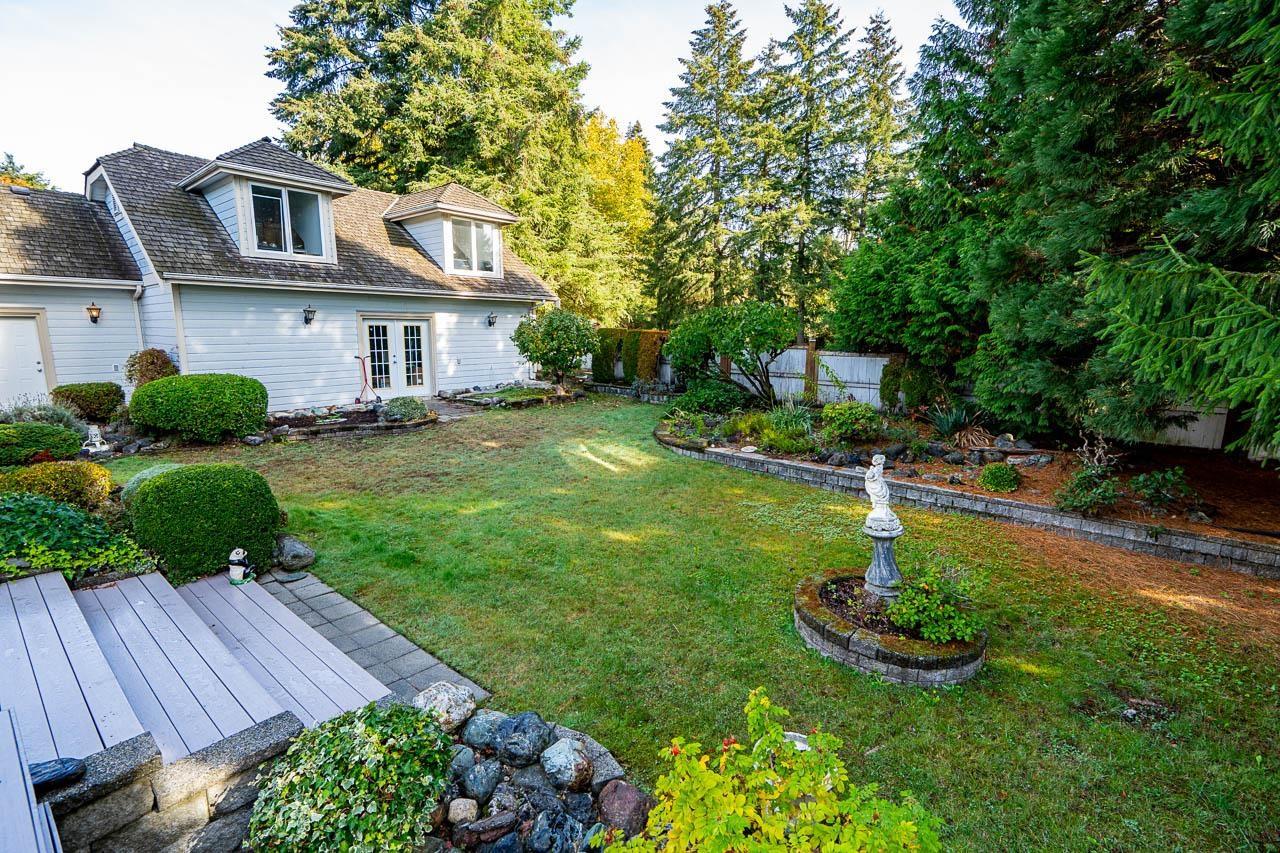 5464 185 Street Property Photo 38