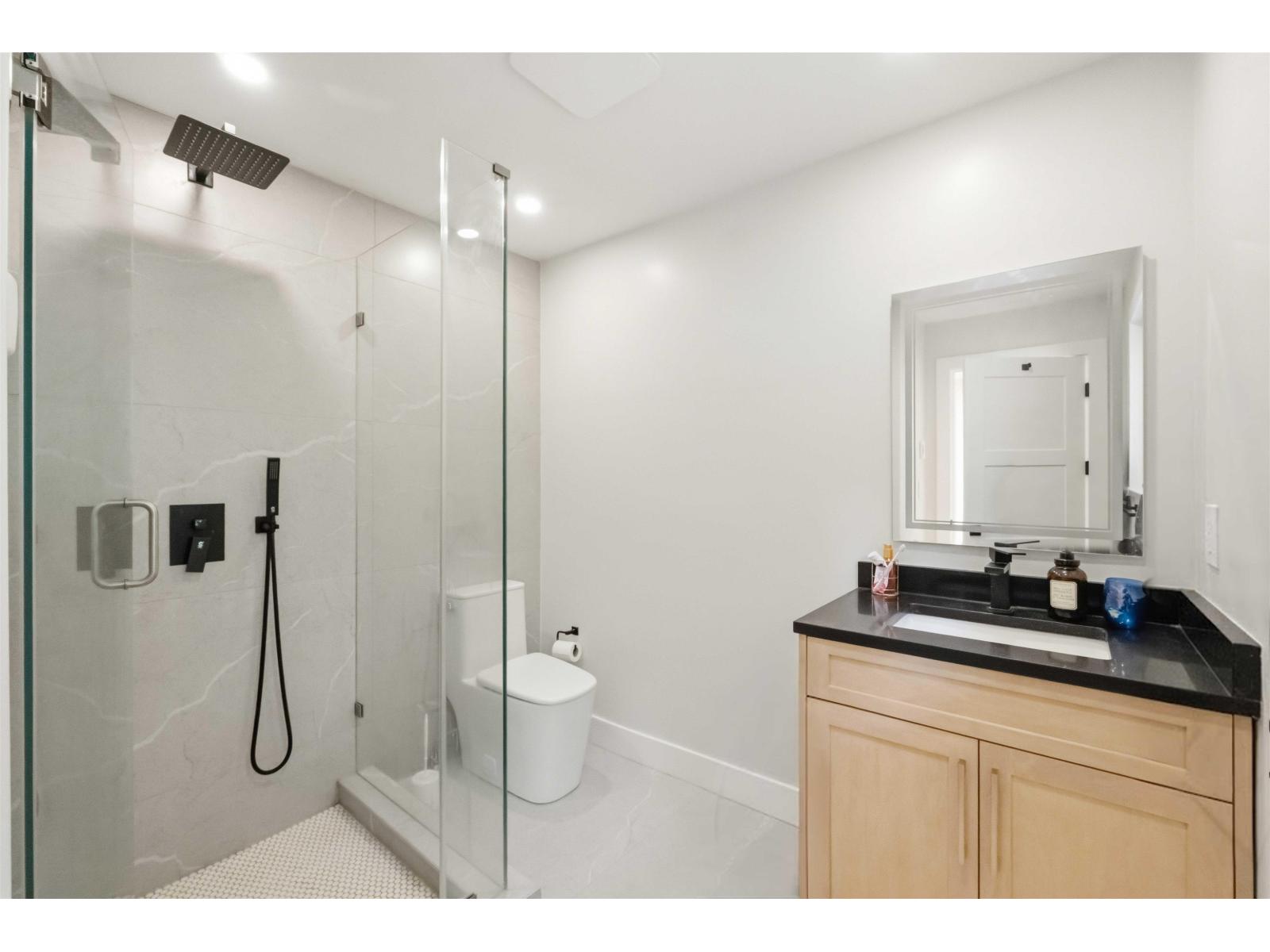 20424 90a Avenue Property Photo 33