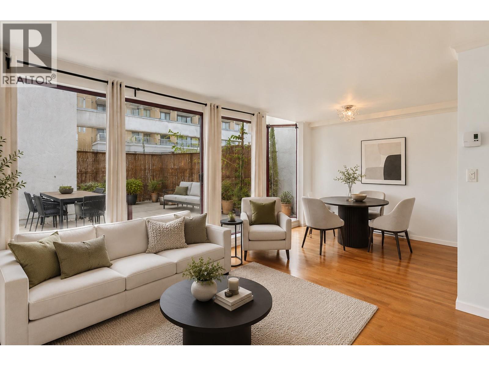 602 1042 Nelson Street Property Photo 2