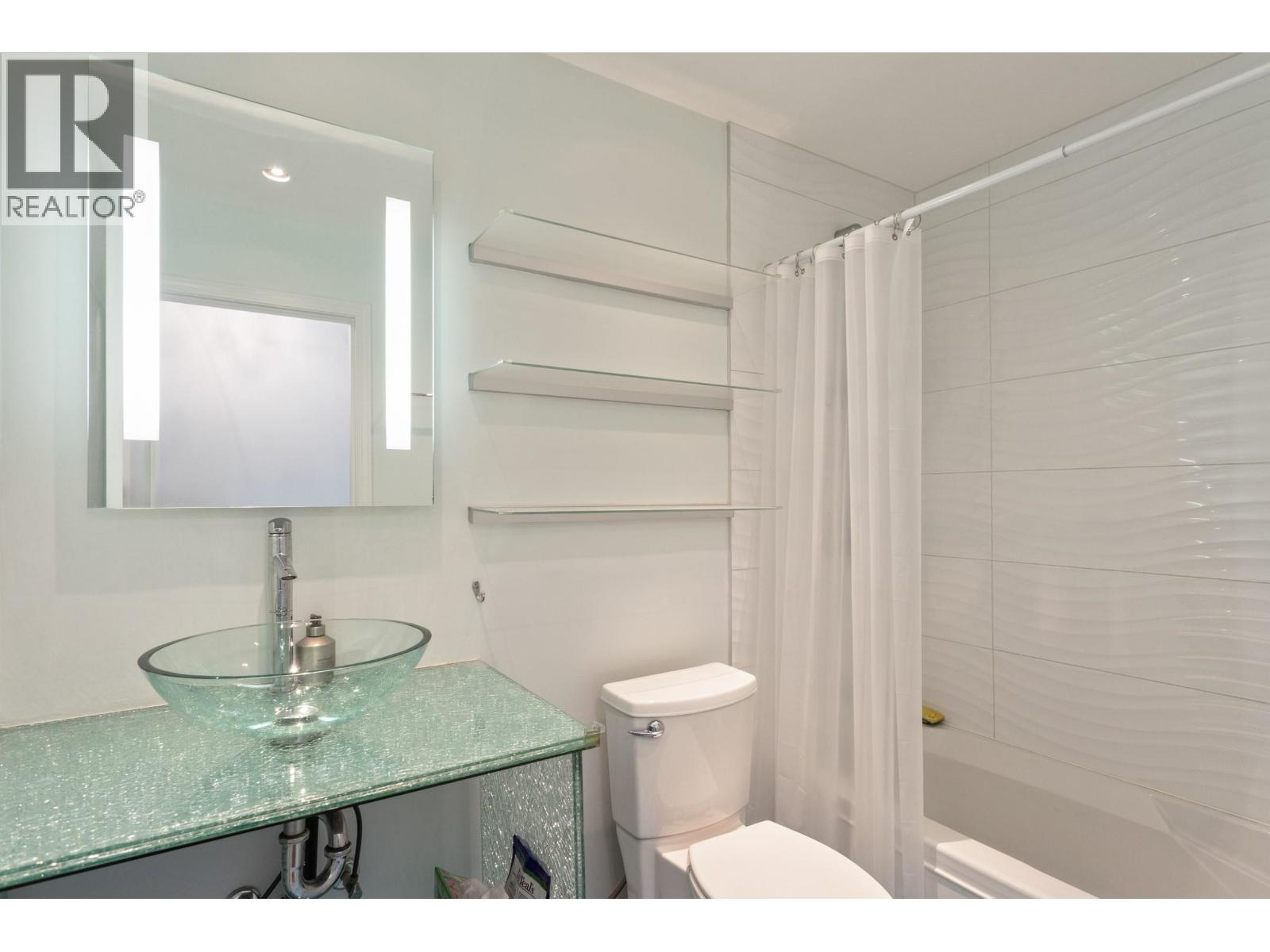 602 1042 Nelson Street Property Photo 10