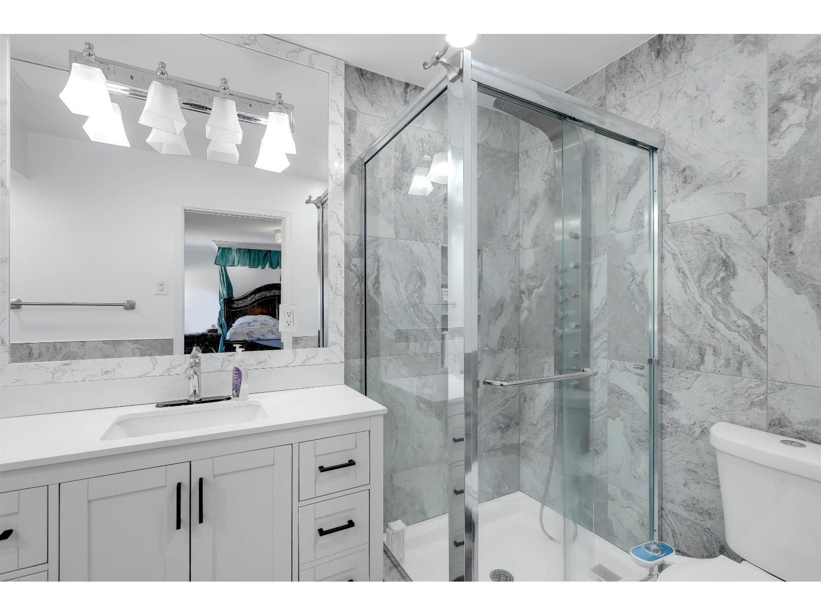 13571 60a Avenue Property Photo 11