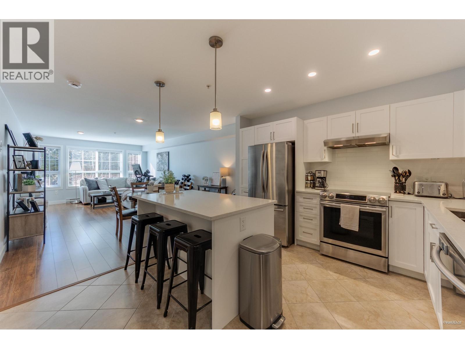 214 19677 Meadow Gardens Way Property Photo 6