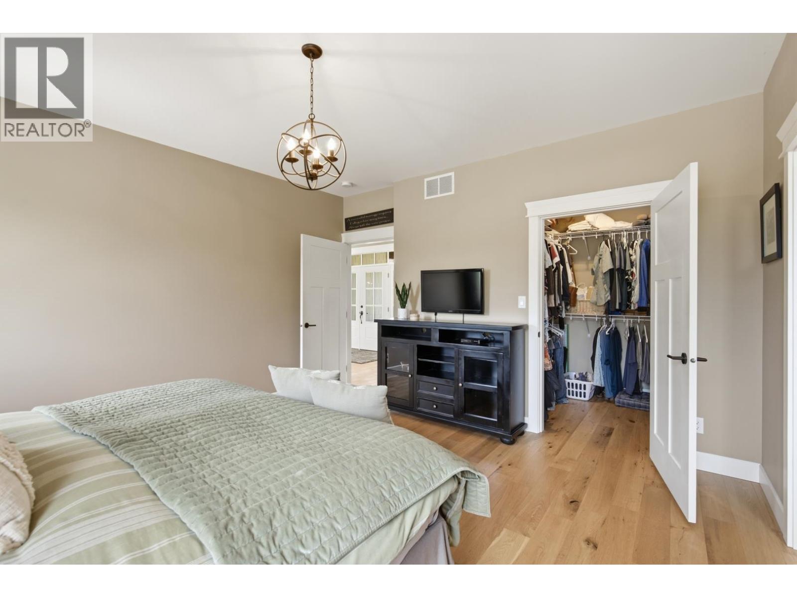 9336 Jorgensen Place Property Photo 16