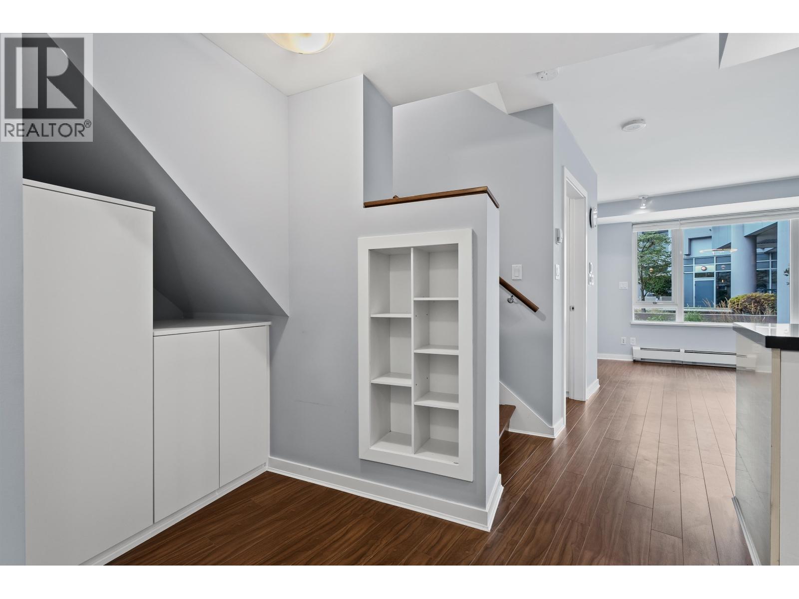 221 188 Keefer Place Property Photo 10