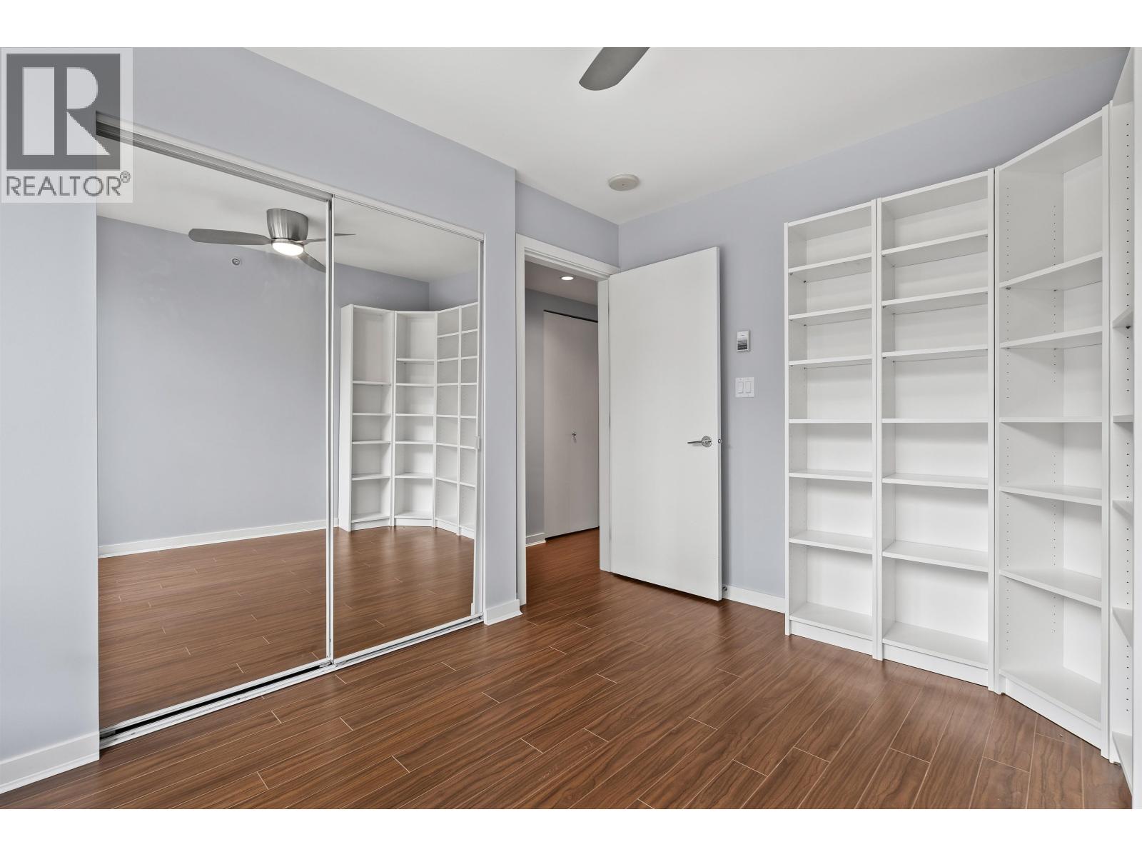 221 188 Keefer Place Property Photo 12
