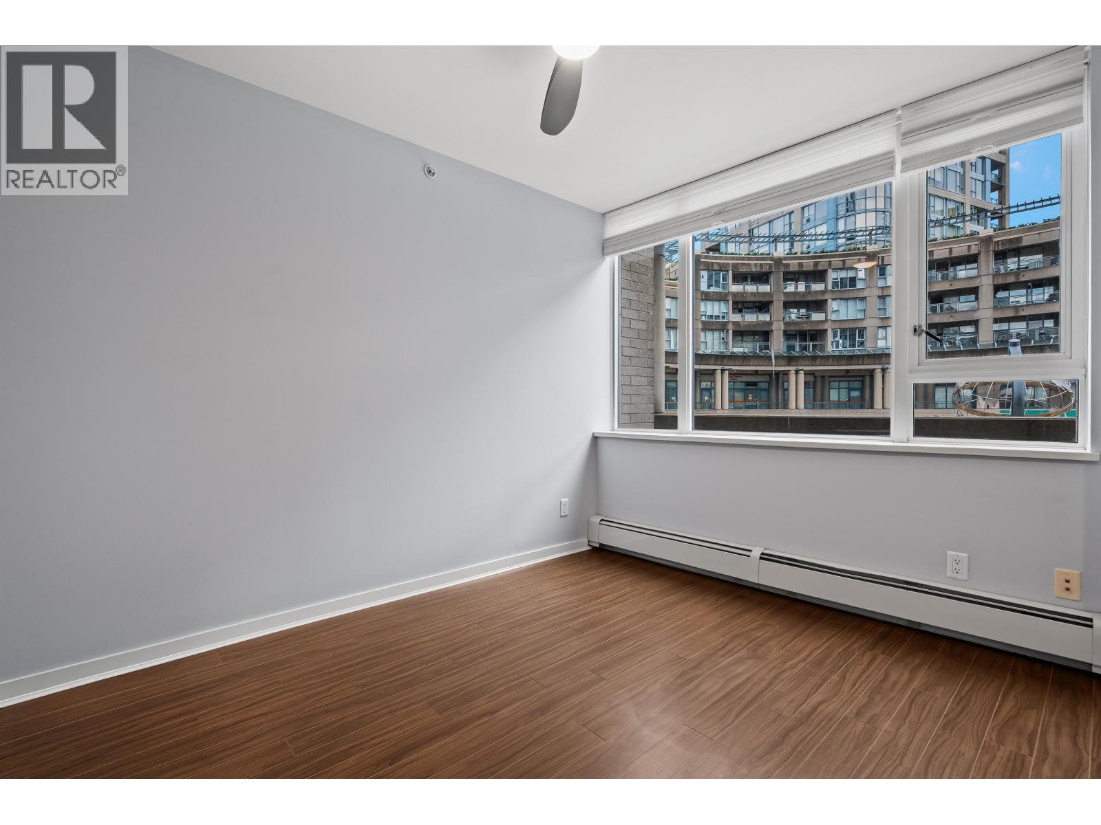 221 188 Keefer Place Property Photo 14