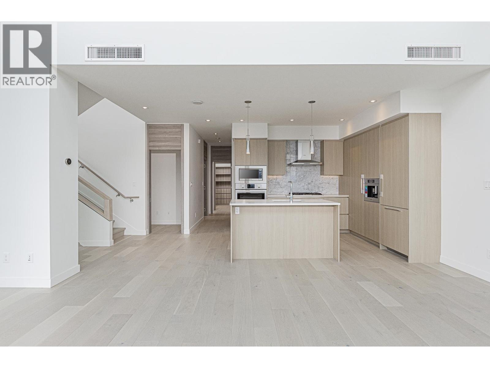 4907 4730 Lougheed Highway Property Photo 3