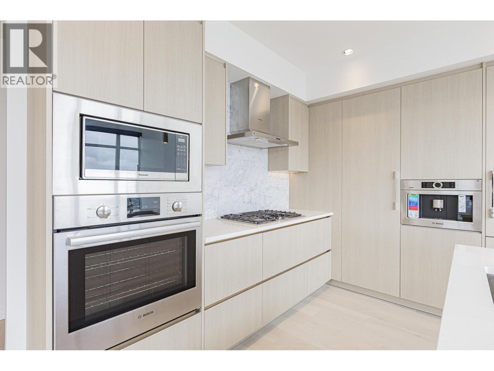 4907 4730 Lougheed Highway Property Photo 4