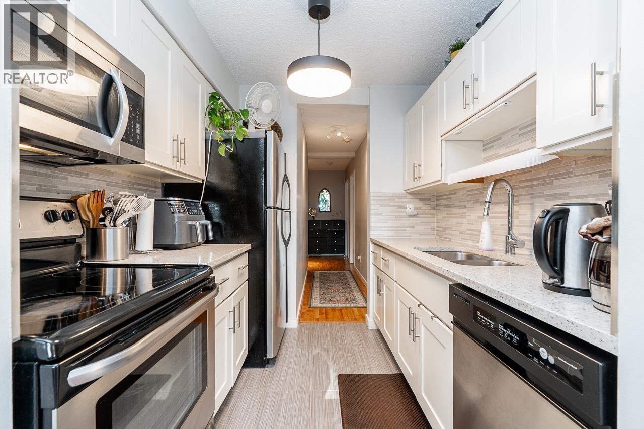 704 9541 Erickson Drive Property Photo 17