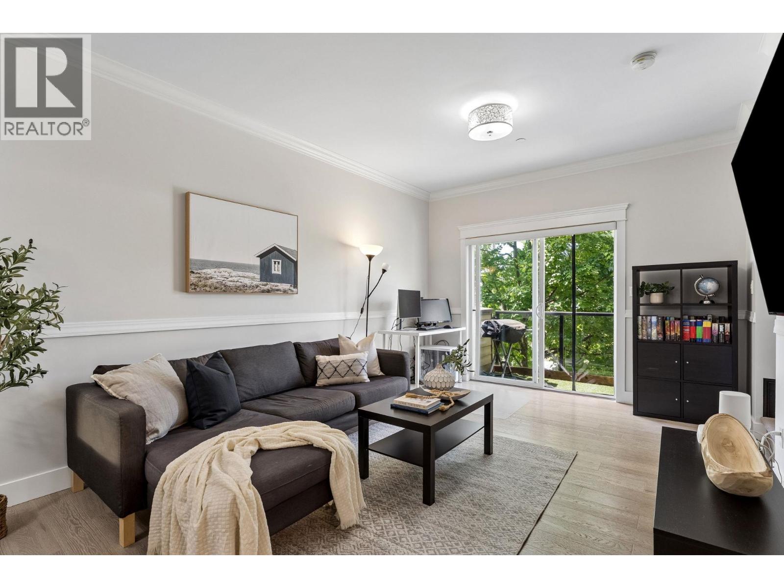 203 3488 Sefton Street Property Photo 2
