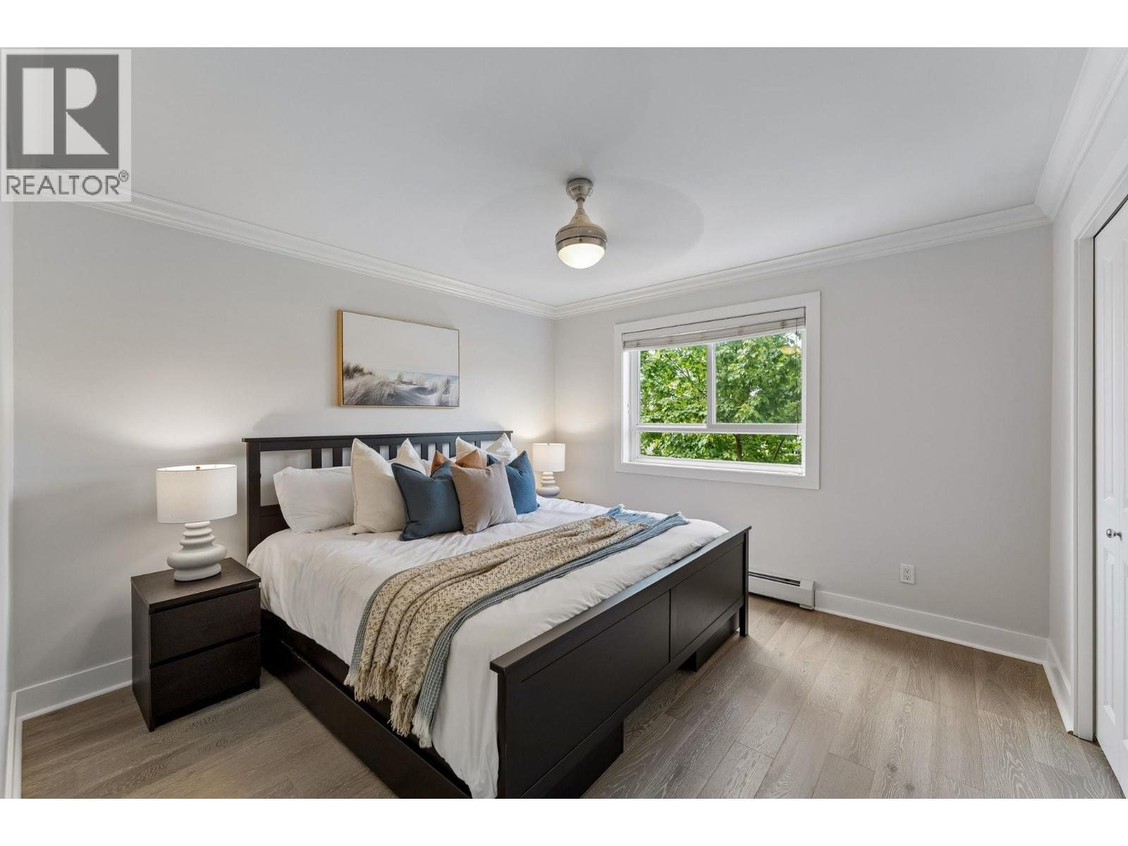 203 3488 Sefton Street Property Photo 11