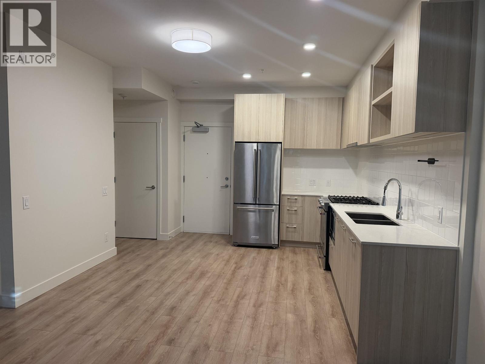 215 721 Anskar Court Property Photo 3