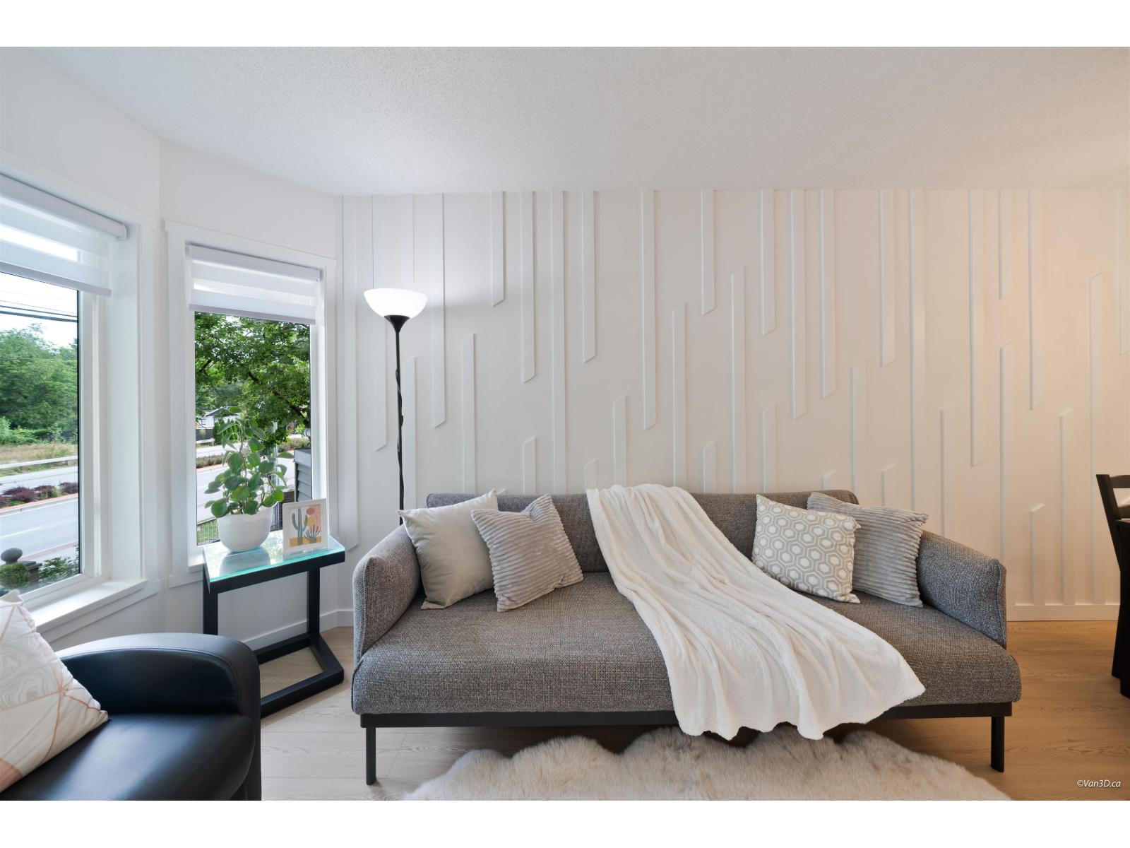 208 12160 80 Avenue Property Photo 2