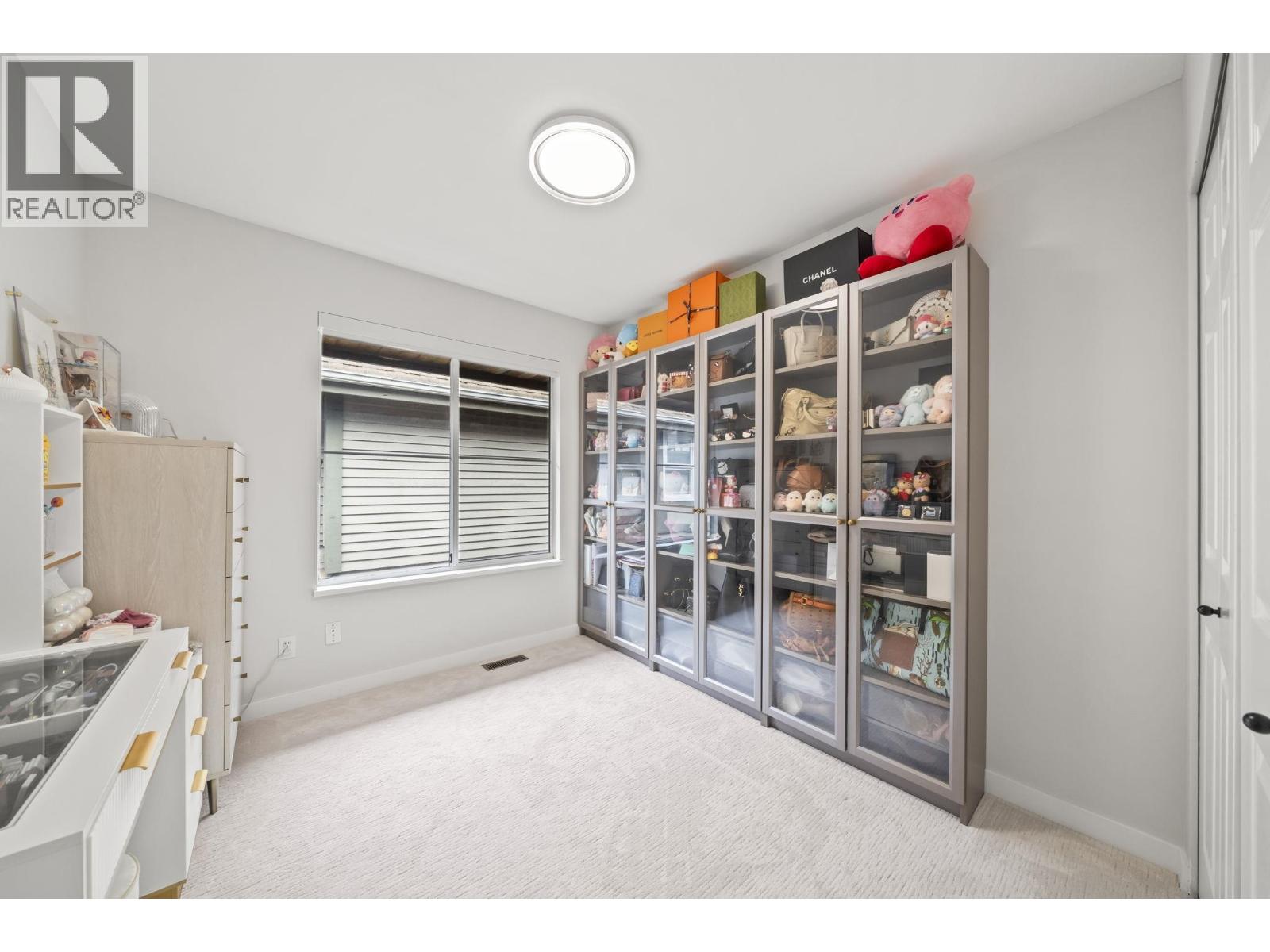 2408 Se Marine Drive Property Photo 19
