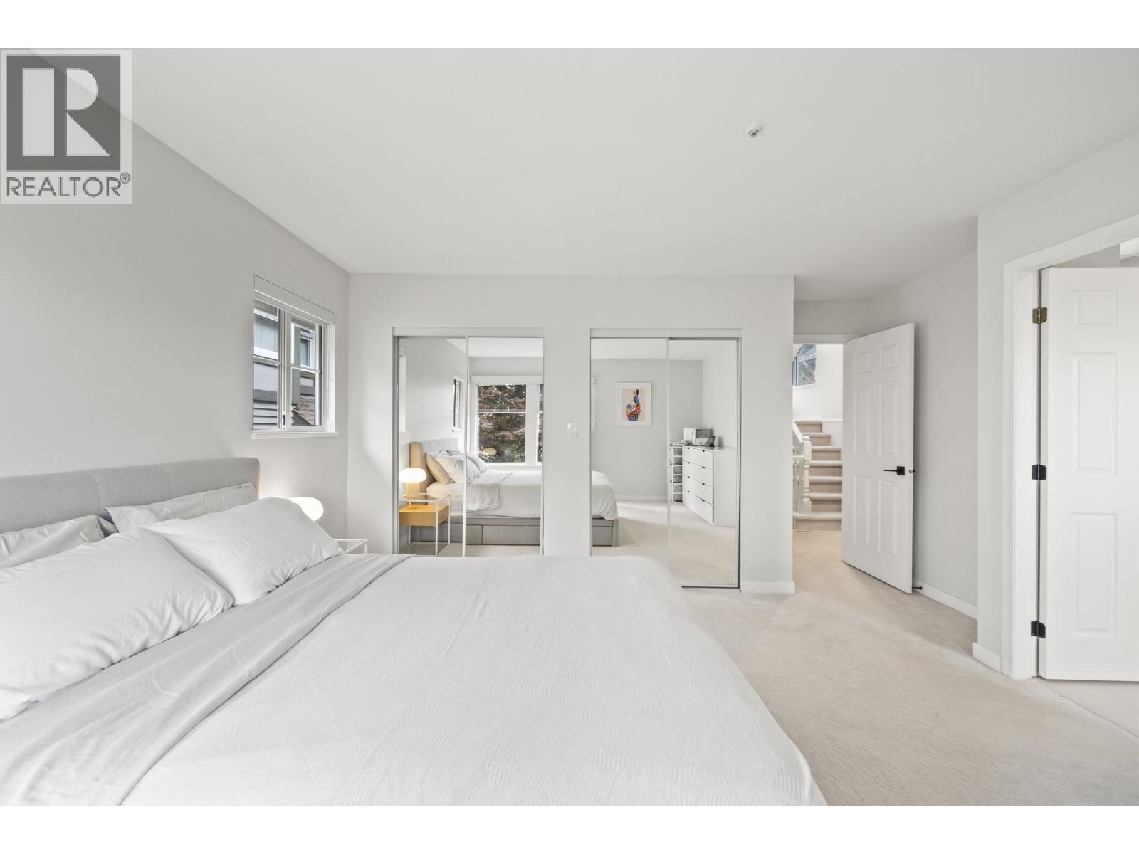 2408 Se Marine Drive Property Photo 28