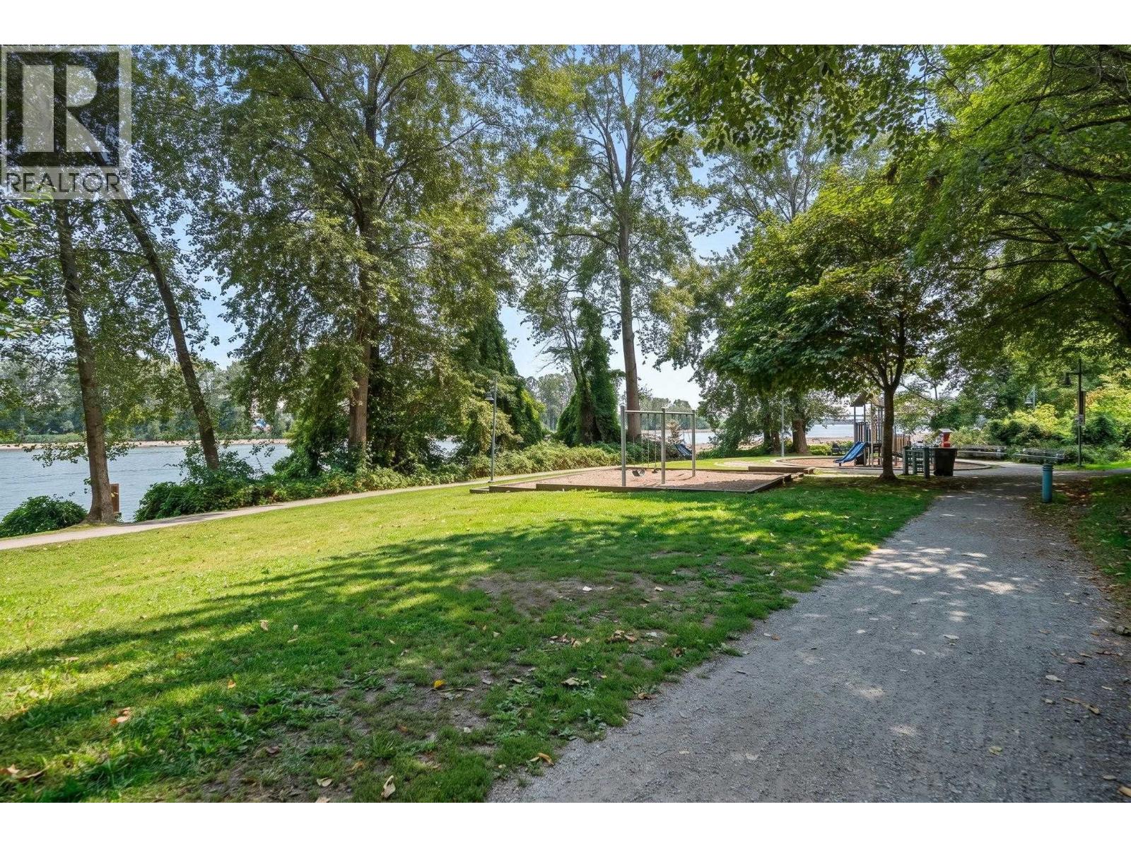 2408 Se Marine Drive Property Photo 36