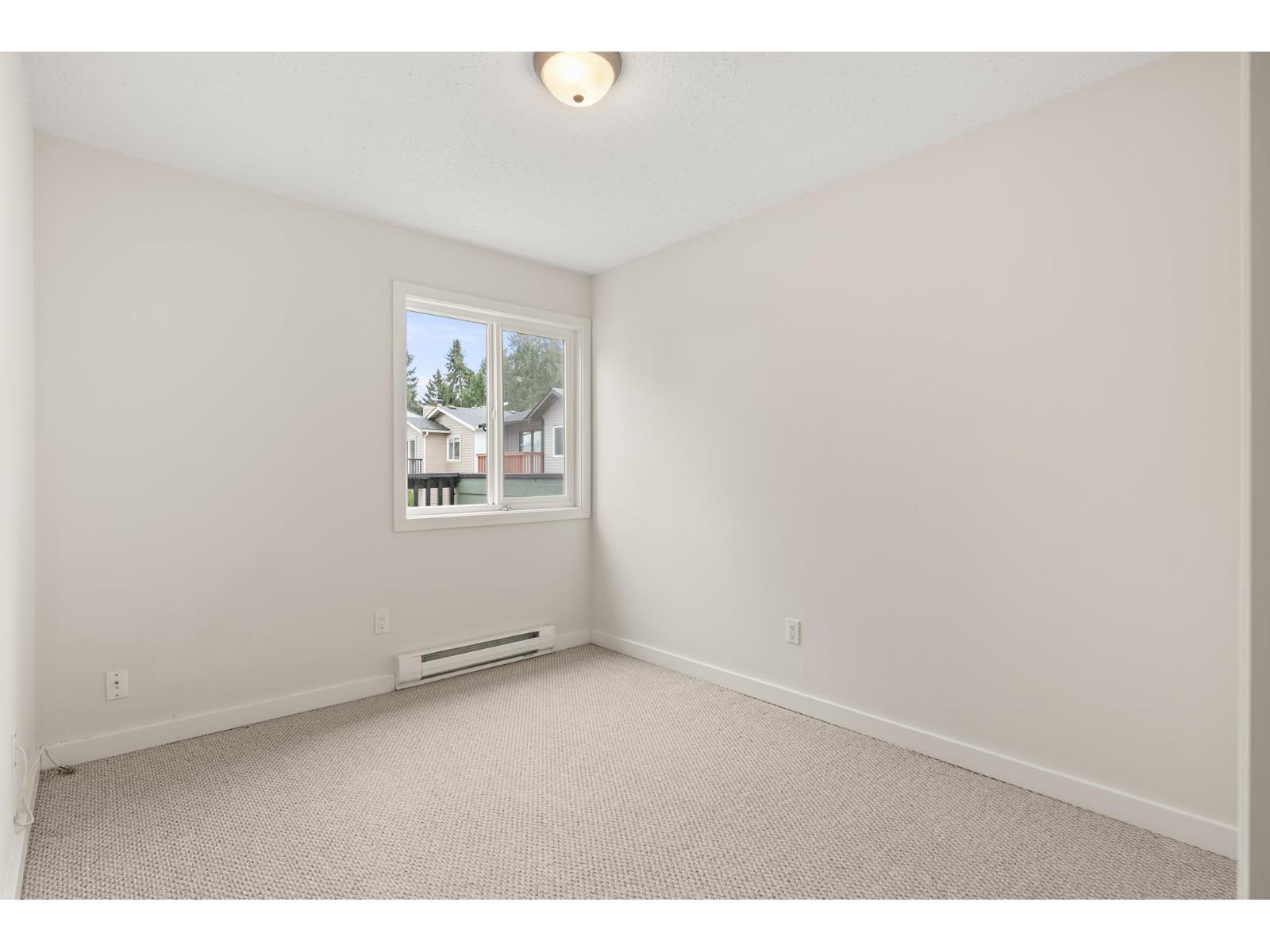 232 Davis Crescent Property Photo 17
