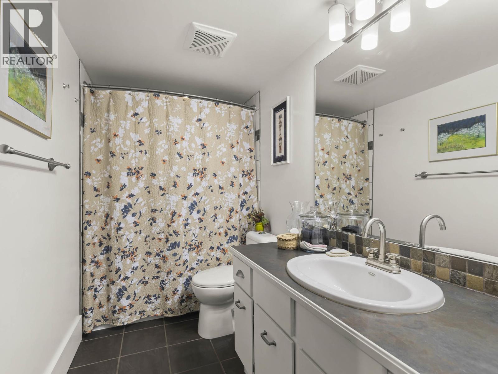 1185 Lillooet Road Property Photo 31