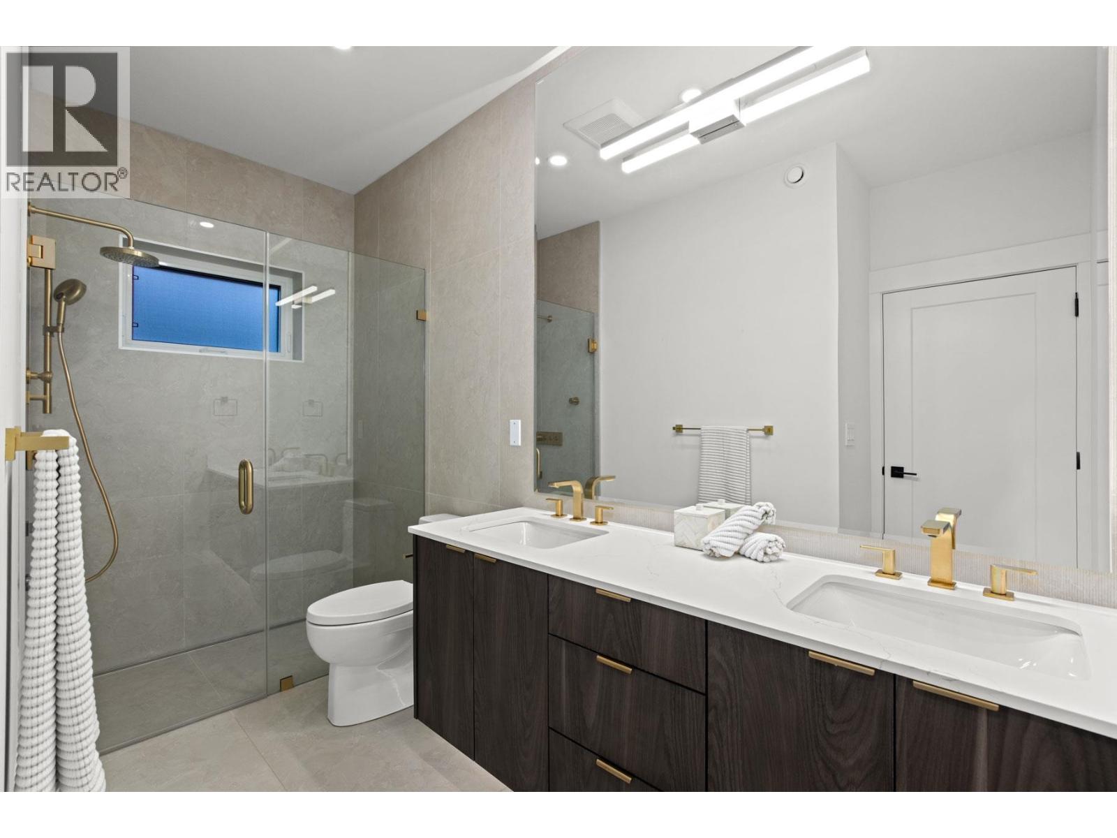 2 4549 W 11th Avenue Property Photo 18