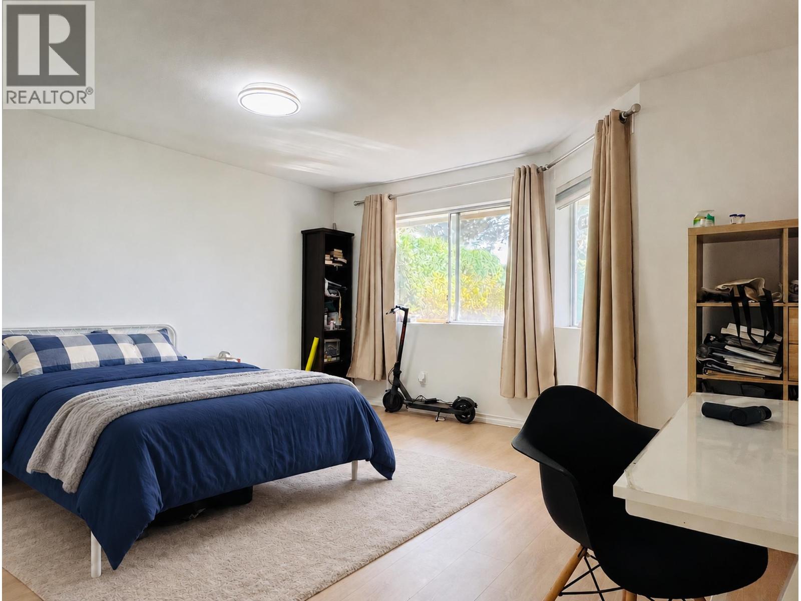 11 7711 Williams Road Property Photo 7