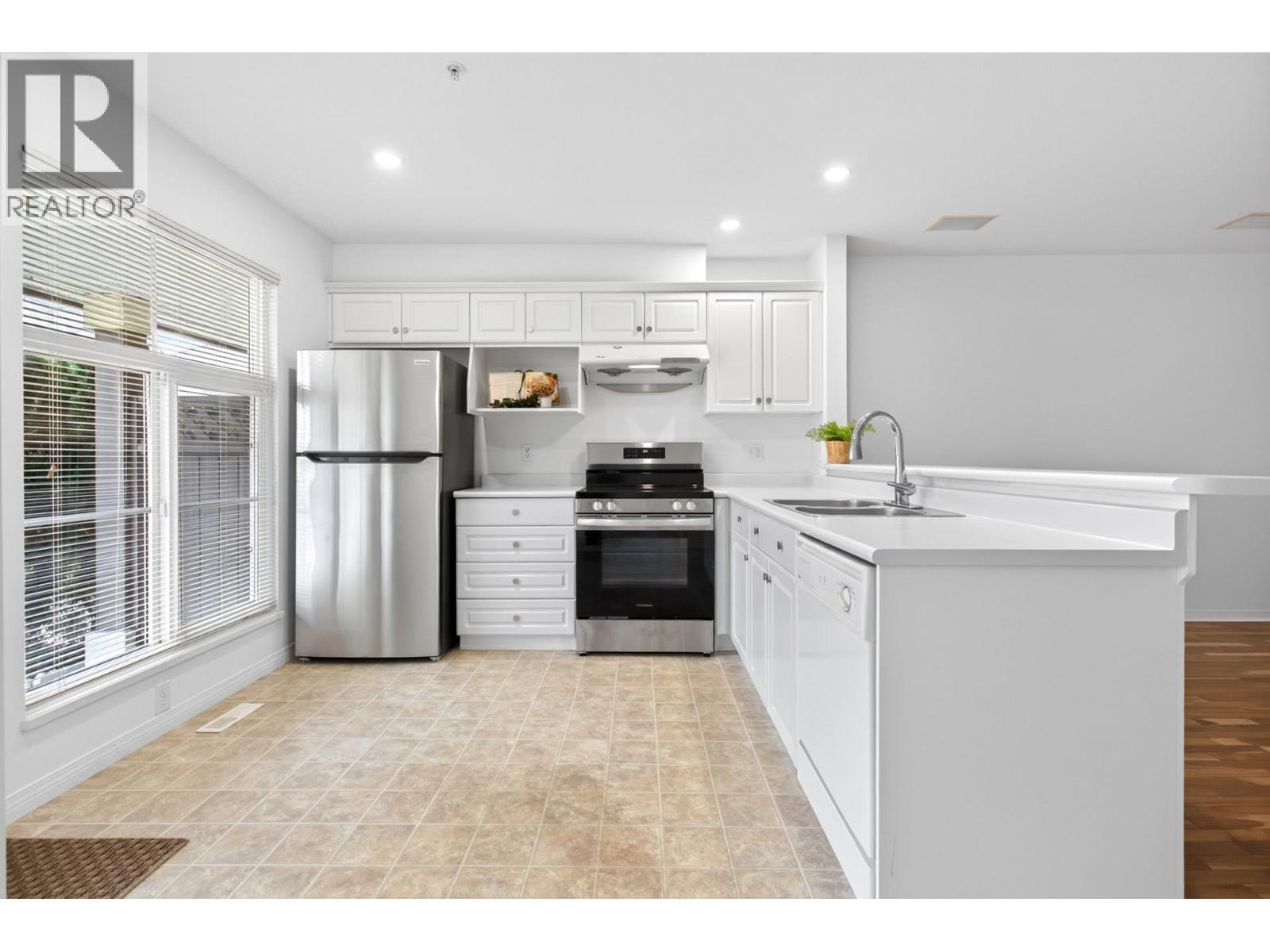 92 758 Riverside Drive Property Photo 12