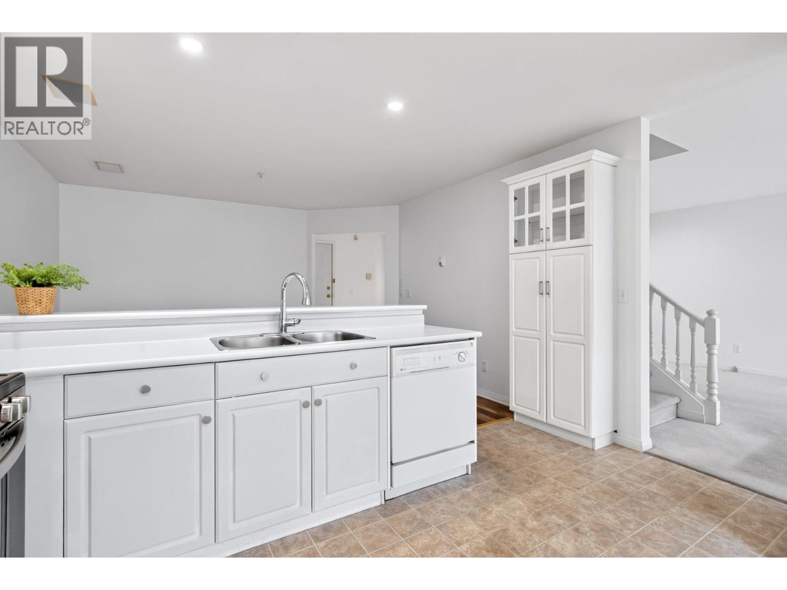 92 758 Riverside Drive Property Photo 16